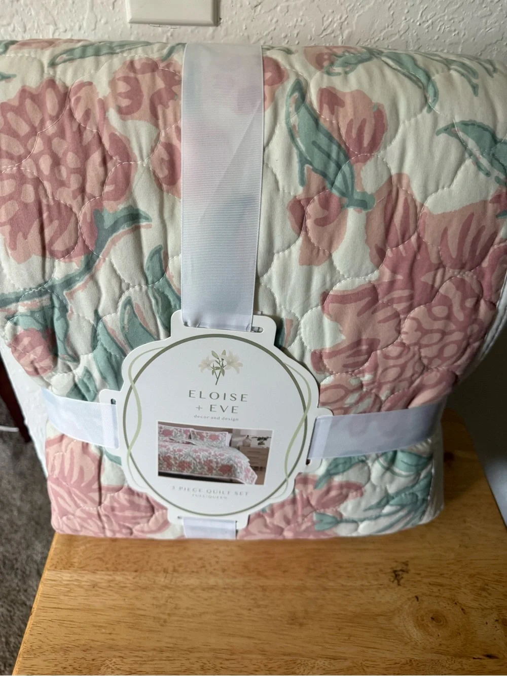Pink & Green Floral Quilt, 3 Piece Set - Full/Queen